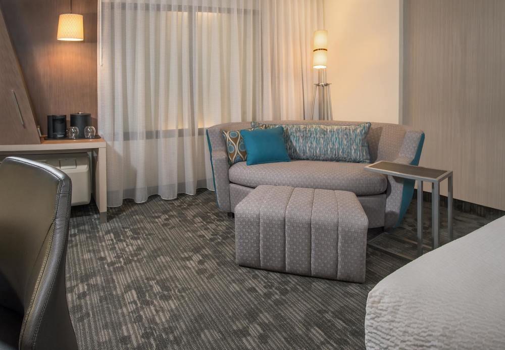Courtyard By Marriott Waterloo Cedar Falls Exteriér fotografie